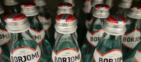 Минеральная вода Боржоми  - Sputnik Армения