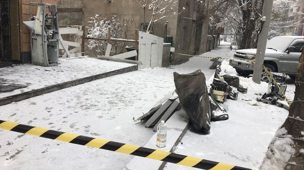 Взорванный банкомат на улице Сарьяна - Sputnik Армения