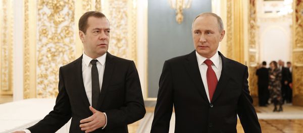 Дмитрий Медведев и Владимир Путин - Sputnik Արմենիա
