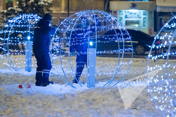 Ледовый городок на Площади Свободы в Ереване - Sputnik Армения