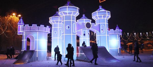 Ледяной городок открыт для ереванцев и гостей столицы - Sputnik Армения