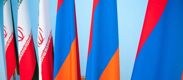 Флаги Ирана и Армении Флаги Ирана и Армении - Sputnik Армения