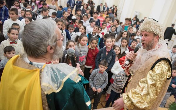 В Резиденции Президента РА первая леди страны Рита Саргсян организовала прием детей из столицы и различных регионов Армении - Sputnik Армения