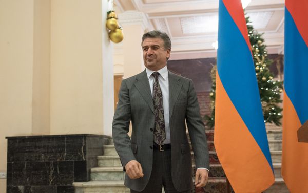 Премьер-министр пригласил представителей СМИ на новогодний прием Премьер-министр пригласил представителей СМИ на новогодний прием - Sputnik Армения