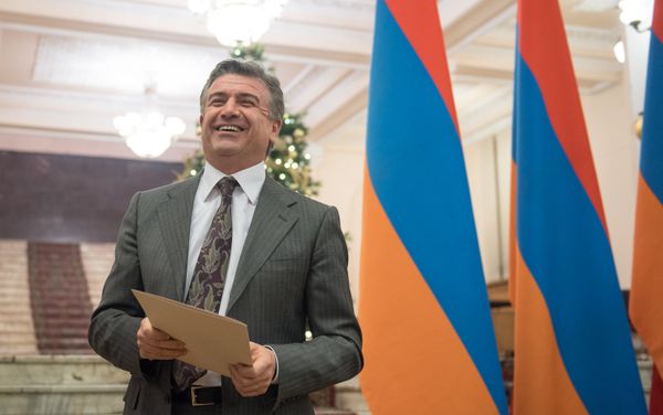 Премьер-министр пригласил представителей СМИ на новогодний прием Премьер-министр пригласил представителей СМИ на новогодний прием - Sputnik Армения
