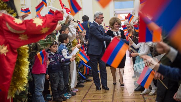 В резиденции Президента в связи с наступающими праздниками Нового года и Святого Рождества стартовали организованные для детей мероприятия - Sputnik Армения