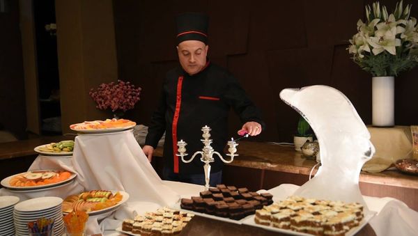 Շեֆ-խոհարար Արմենը բացահայտում է տոնական սեղանի գաղտնիքները - Sputnik Արմենիա