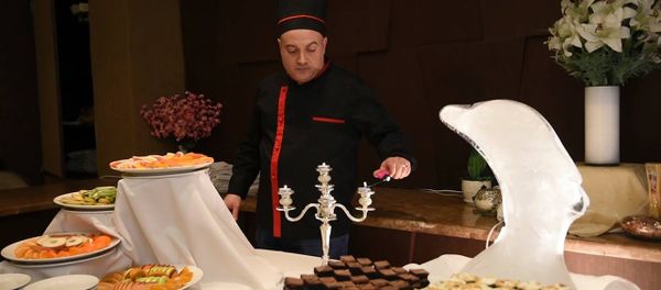 Շեֆ-խոհարար Արմենը բացահայտում է տոնական սեղանի գաղտնիքները - Sputnik Արմենիա