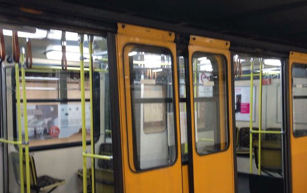 Будапештский метрополитен - один из самый старых метро в мире и первое метро в континентальной Европе. Линия M1 (желтая линия) — первая линия метро в Будапеште. Линия была открыта в 1896 году. - Sputnik Армения