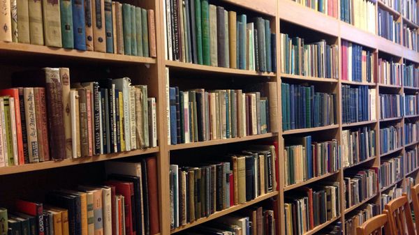 Армянские книги в библиотеке имени Эдмонда Шульца в Будапеште - Sputnik Армения