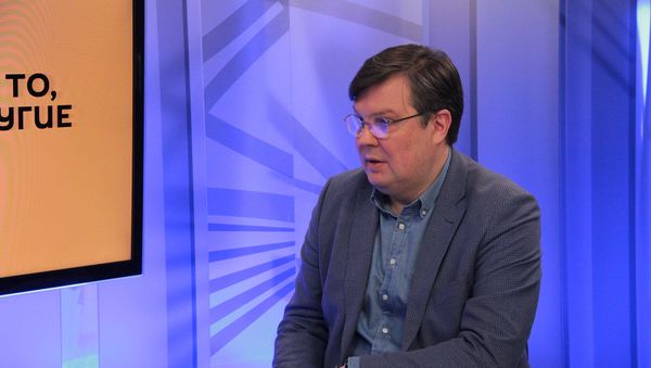 Политолог, директор Международного института новейших государств Анатолий Мартынов в гостях у радио Sputnik - Sputnik Армения