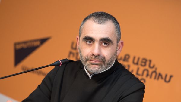 Иерей Есаи Артенян - Sputnik Արմենիա