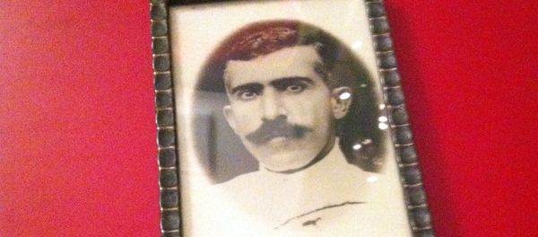 Альбом про Армению голландской армянки Анк Альбом про Армению голландской армянки Анк - Sputnik Армения