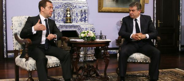 Премьер-министр РФ Д. Медведев встретился с премьер-министром РФ Армении К. Карапетяном - Sputnik Արմենիա
