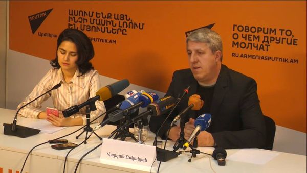 Sputnik Արմենիա մամուլի կենտրոնում կայացավ ԵՊՀ արևելագիտության ֆակուլտետի իրանագիտության ամբիոնի վարիչ Վարդան Ոսկանյանի ասուլիսը - Sputnik Արմենիա