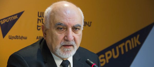 П/к Паруйра Айрикяна в пресс-центре Sputnik Армения - Sputnik Армения