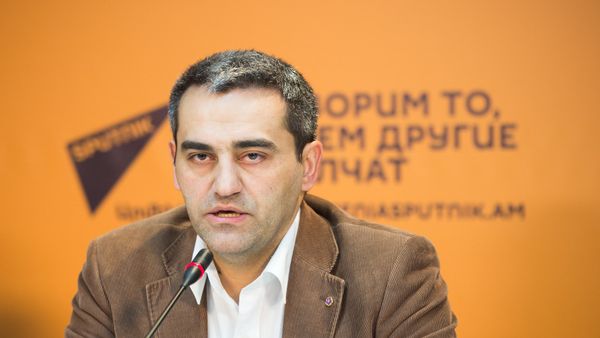 Սուրեն Մանուկյան - Sputnik Արմենիա
