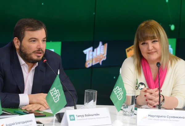 Генеральный продюсер телеканала НТВ Тимур Вайнштейн и член жюри проекта, оперная певица Маргарита Суханкина  - Sputnik Արմենիա