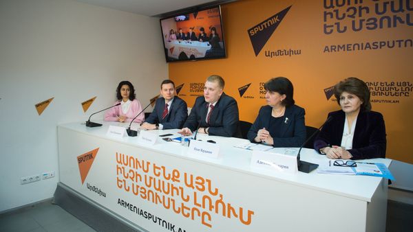 П/к, приуроченная к старту приема заявок на обучение в российских вузах за счет средств федерального бюджета в 2017-2018 учебном году - Sputnik Армения