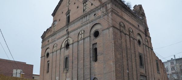 Армянская церковь Шамхорецоц Сурб Аствацацин Кармир Аветаран в Тбилиси - Sputnik Армения