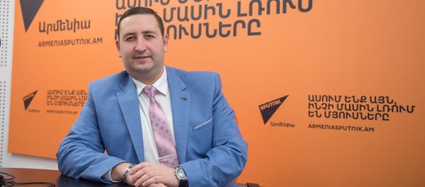 Владимир Геворгян в гостях у радио Sputnik Армения - Sputnik Արմենիա