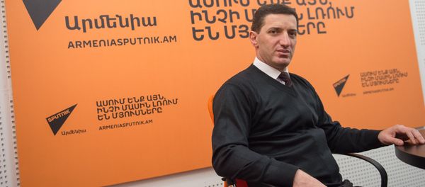 Геворг Петросян в гостях у радио Sputnik Армения  - Sputnik Արմենիա