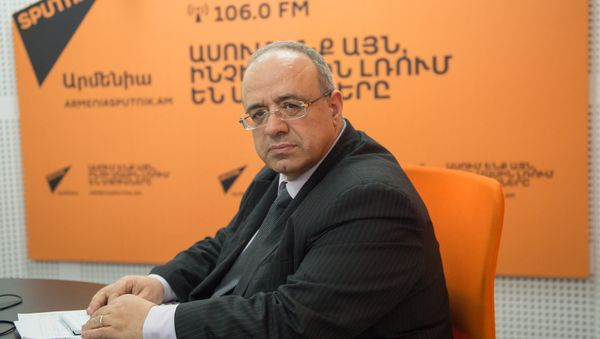 Серго Ерицян в гостях у радио Sputnik Армения Серго Ерицян в гостях у радио Sputnik Армения - Sputnik Армения