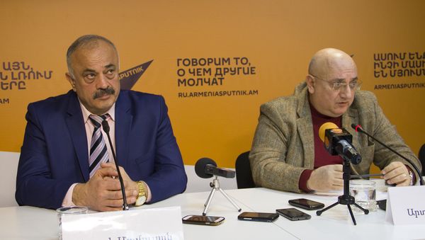 Седрак Мамулян и Артем Енгоян - Sputnik Армения