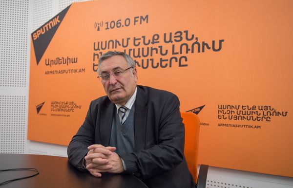 Эдик Минасян в гостях у радио Sputnik Армения  - Sputnik Армения