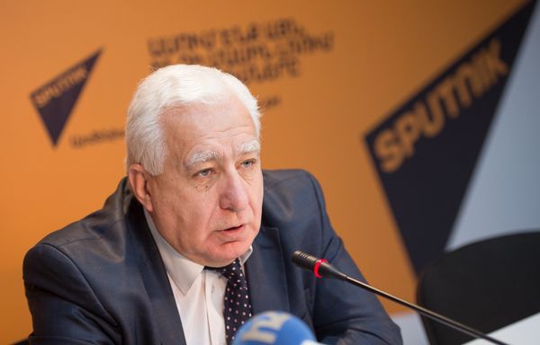 Директор государственной филармонии Армении, заслуженный деятель искусств Армении Гагик Манасян - Sputnik Արմենիա