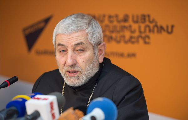 Протоиерей Петрос Малян   - Sputnik Արմենիա