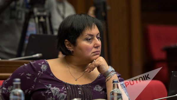Заседание Национального собрания РА. Шушан Петросян - Sputnik Армения
