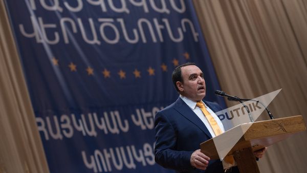 Второй съезд партии Возрождение. Артур Багдасарян - Sputnik Արմենիա