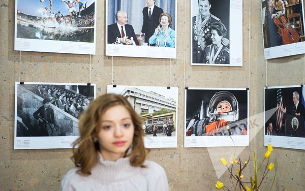 Выставка 75 лет. История начинается с новости в РЦНК Выставка 75 лет. История начинается с новости в РЦНК - Sputnik Армения