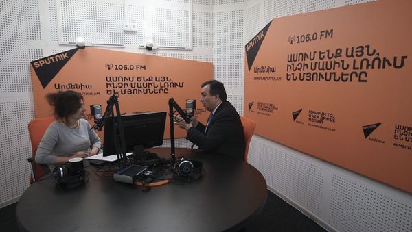 Նախարար Արմեն Ամիրյանը խոսում է կինոստուդիայի շենքի վիճակի և մերօրյա հերոսի մասին - Sputnik Արմենիա