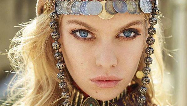 Ереванская фотосессия ангела Victoria's Secret - Sputnik Армения