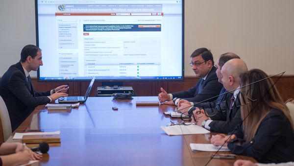 В Министерстве финансов РА представили новый механизм государственных закупок В Министерстве финансов РА представили новый механизм государственных закупок - Sputnik Արմենիա
