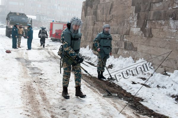 В Ереване прошло тактическое учение на тему Организация защиты студентов и сотрудников в случае внезапного нападения противника. - Sputnik Армения