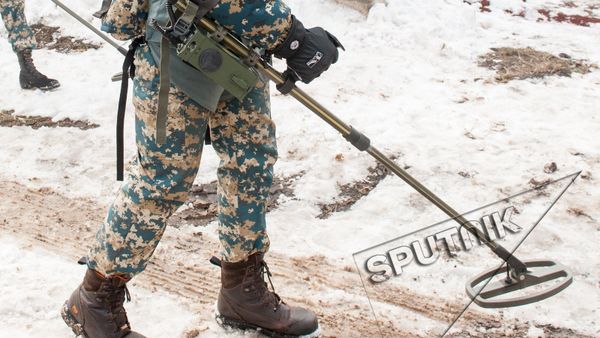 Миноискатель, сапер - Sputnik Армения