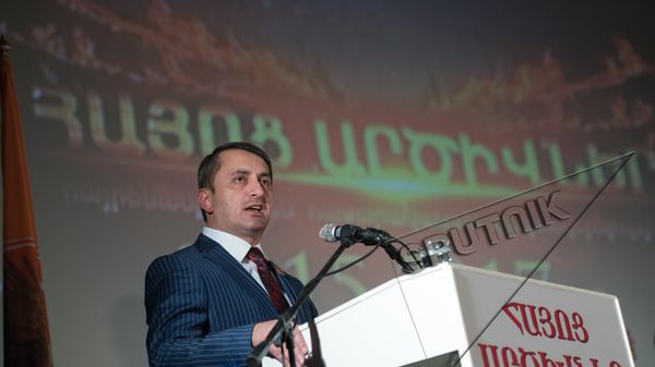 Съезд Айоц Арцивнер. Хачик Асрян - Sputnik Արմենիա