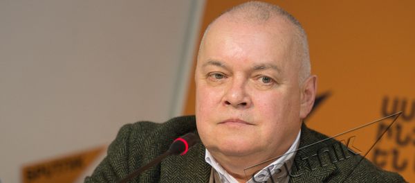 Дмитрий Киселев в пресс-центре Sputnik Армения Дмитрий Киселев в пресс-центре Sputnik Армения - Sputnik Արմենիա