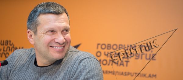 Владимир Соловьев в пресс-центре Sputnik Армения - Sputnik Արմենիա