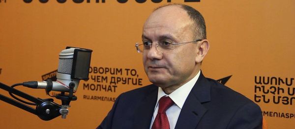 Сейран Оганян в эфире Sputnik Армения рассказывает о новом этапе своей политической карьеры Сейран Оганян в эфире Sputnik Армения рассказывает о новом этапе своей политической карьеры - Sputnik Армения