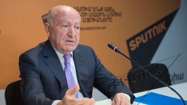 Герберт Амбарцумян в пресс-центре Sputnik Армения  - Sputnik Արմենիա