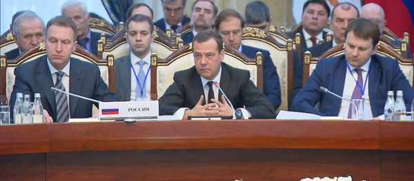 Спутник_Медведев о цене российского газа - Sputnik Армения