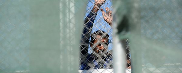 Беженцы на острове Лесбос в Греции Беженцы на острове Лесбос в Греции - Sputnik Армения
