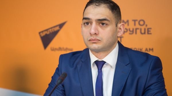 Агаси Тавадян. Видеомост Москва–Ереван–Тбилиси на тему: Экономики стран Центральной Азии и Южного Кавказа: итоги развития и перспективы в Sputnik Армения - Sputnik Армения
