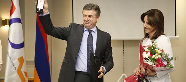 Карен Карапетян на церемонии награждении Лучшая бизнес-вумен - Sputnik Արմենիա