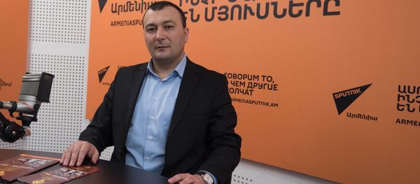 Ваге Энфиаджян в гостях у радио Sputnik Армения  - Sputnik Արմենիա