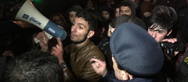 Акция протеста в Ереване в память об Артуре Саркисяне - Sputnik Армения
